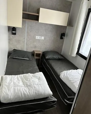 אתר קמפינג Bora Bora 6-8 Personnes סן ז'אן דה מון